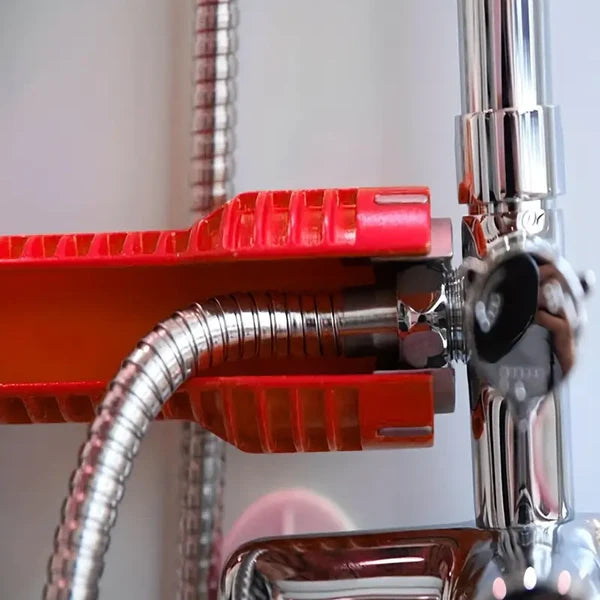 Llave Universal para Plomero 14 en 1