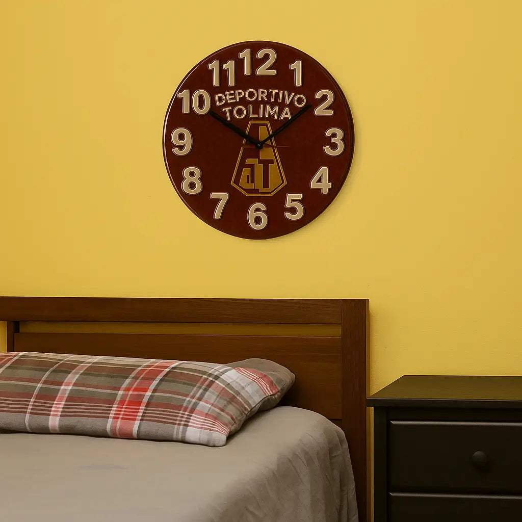 "Diseña tu reloj de pared en resina, único y hecho para tu hogar."