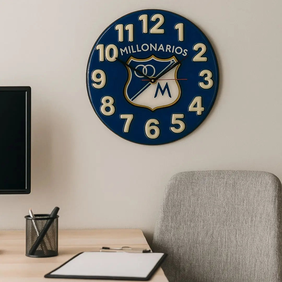 "Diseña tu reloj de pared en resina, único y hecho para tu hogar."
