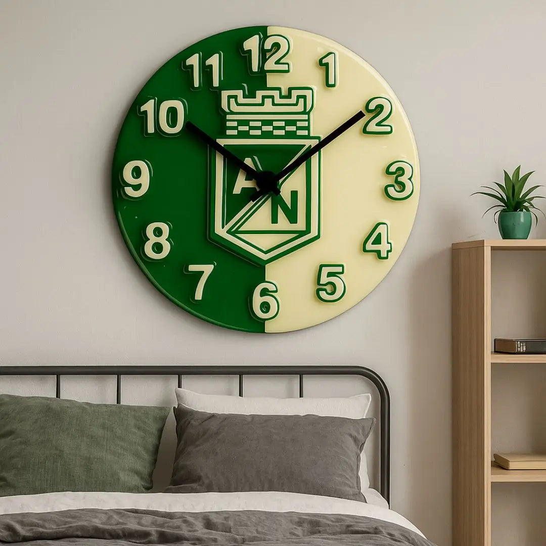 "Diseña tu reloj de pared en resina, único y hecho para tu hogar."